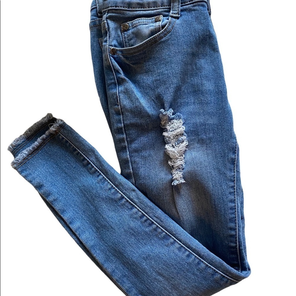 U.W.J Size 1/2 Women’s Juniors Skinny Leg Blue Jeans Distressed Stretchy Denim